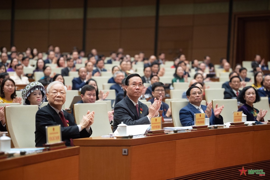 View - 	Bài 1: Những lần kéo pháo vào và kéo pháo ra của Quốc hội